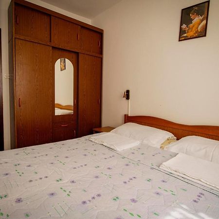 Apartments Mia Pag Town Εξωτερικό φωτογραφία