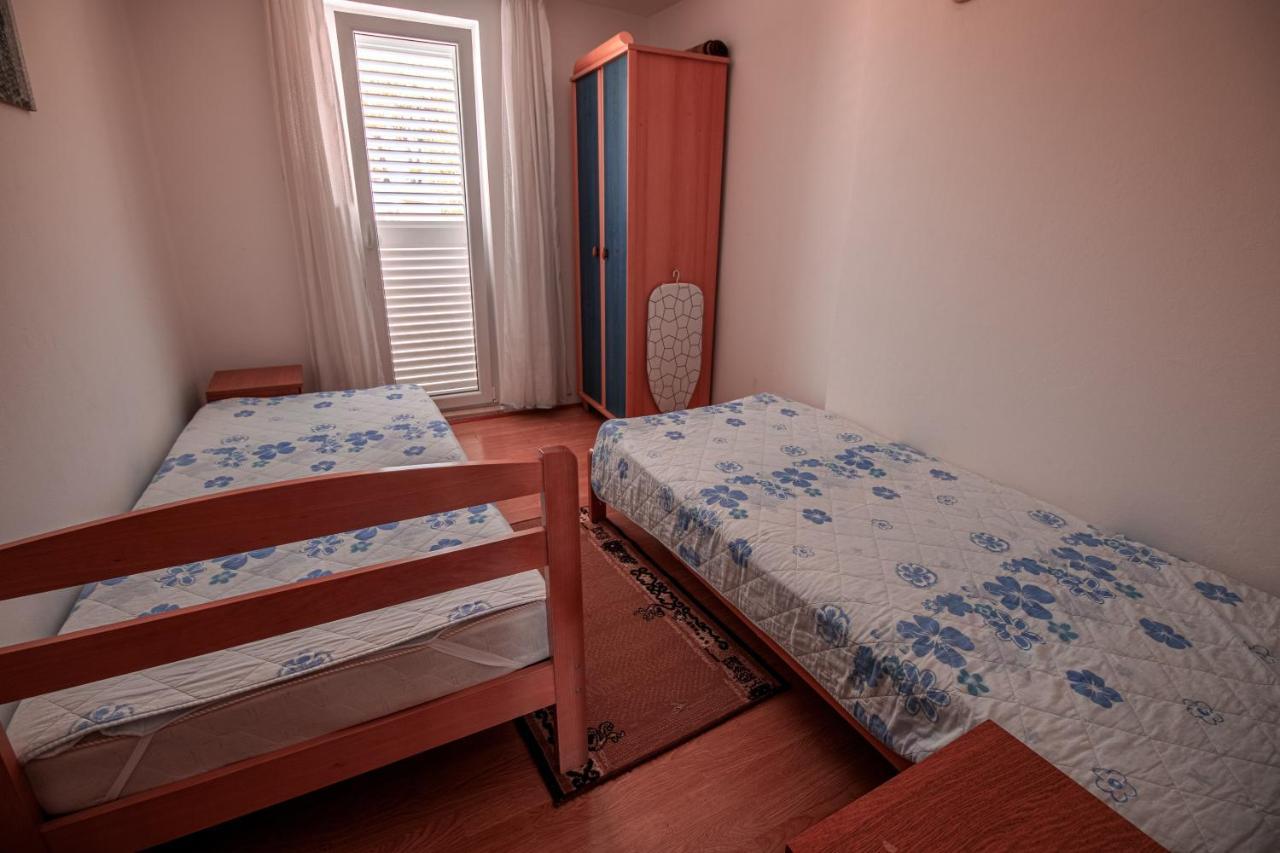 Apartments Mia Pag Town Εξωτερικό φωτογραφία