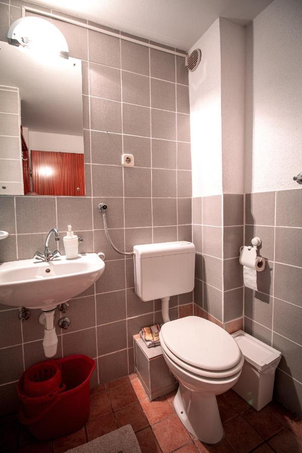 Apartments Mia Pag Town Εξωτερικό φωτογραφία