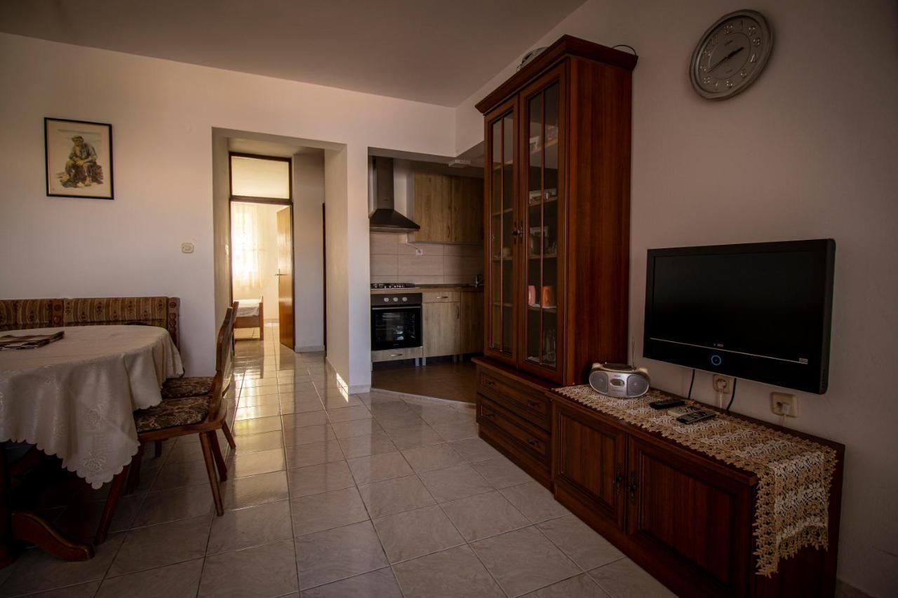 Apartments Mia Pag Town Εξωτερικό φωτογραφία
