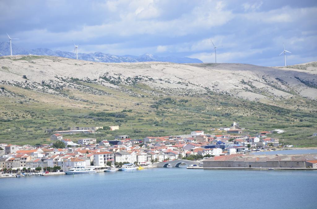 Apartments Mia Pag Town Εξωτερικό φωτογραφία